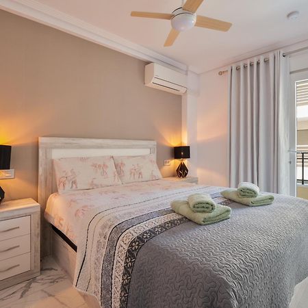 Apolo Beach Front - Sea View Luxury Apartment Torrevieja Zewnętrze zdjęcie