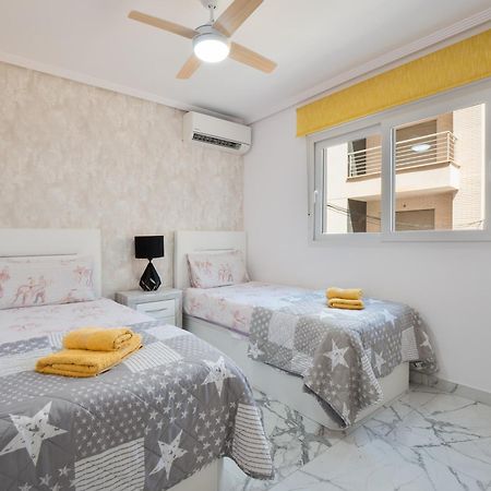 Apolo Beach Front - Sea View Luxury Apartment Torrevieja Zewnętrze zdjęcie