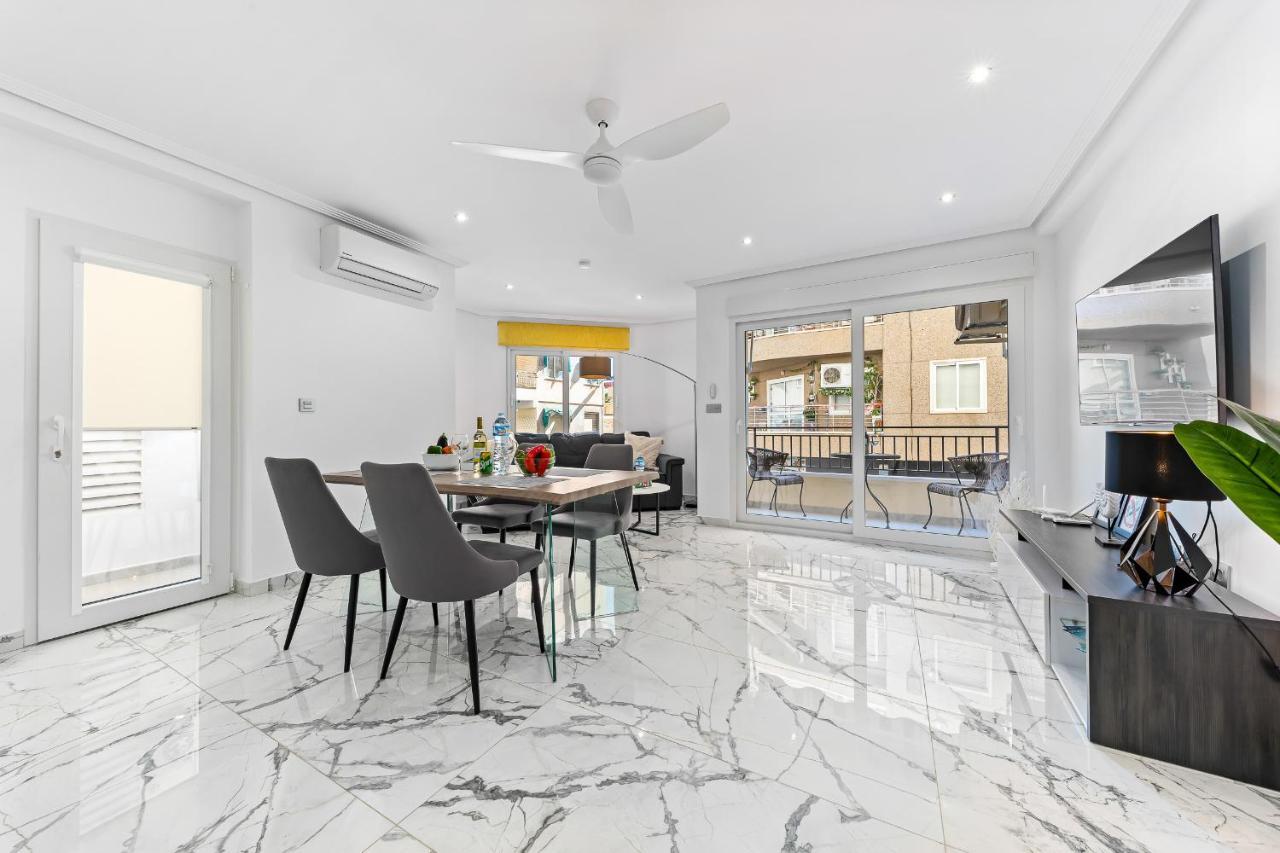 Apolo Beach Front - Sea View Luxury Apartment Torrevieja Zewnętrze zdjęcie
