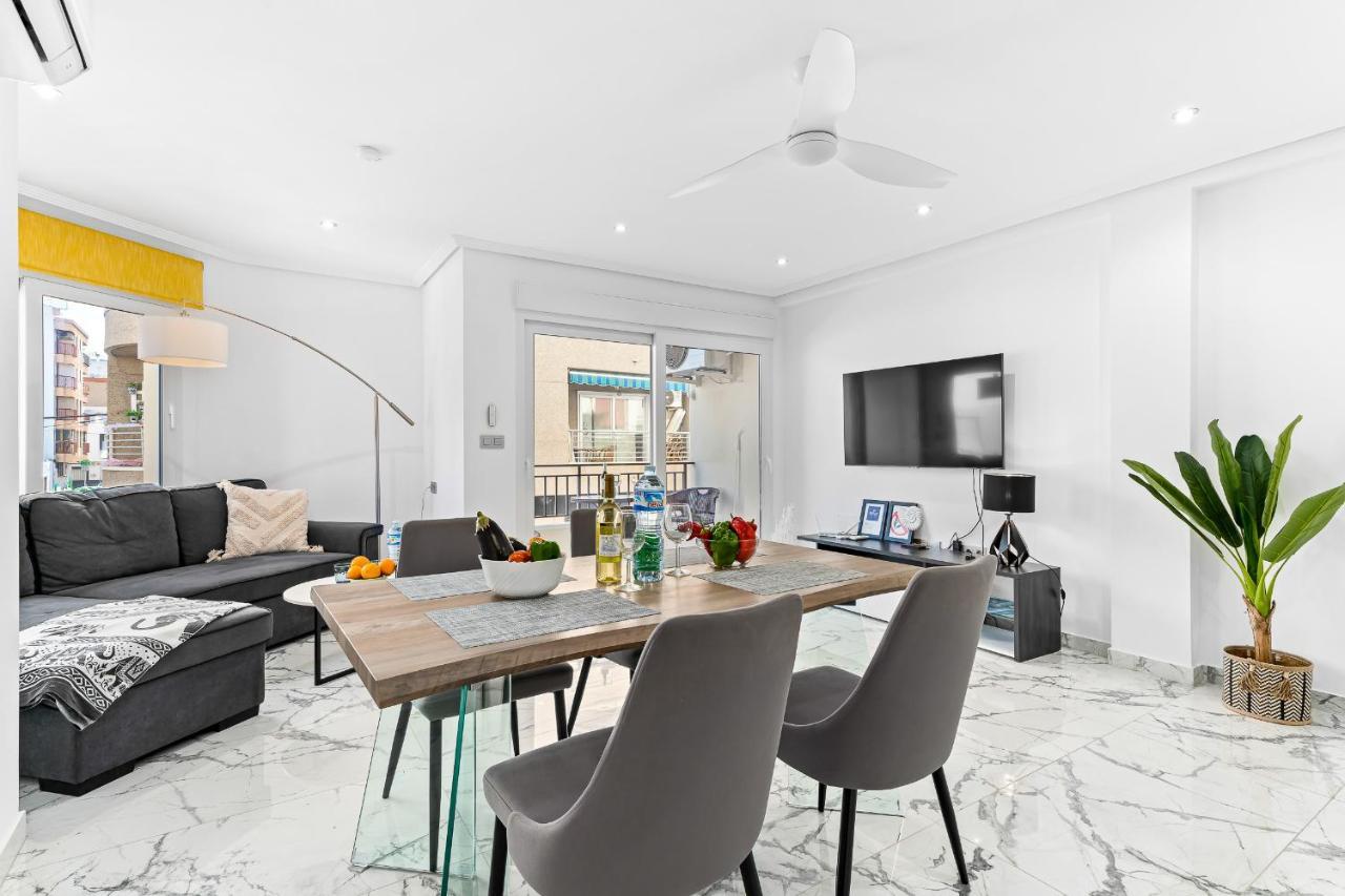 Apolo Beach Front - Sea View Luxury Apartment Torrevieja Zewnętrze zdjęcie